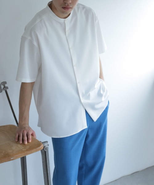 SENSE OF PLACE by URBAN RESEARCH（センスオブプレイスバイアーバンリサーチ）の「『セットアップ対応』『イージーケア』バンドカラールーズシャツ(5分袖)（シャツ/ブラウス・メンズ・ホワイト/ブラック/ブラウン/ブルー・MEDIUM/LARGE）」の8枚目の写真