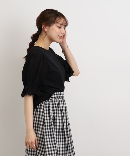 Cutie Blonde（キューティーブロンド）の「◆袖レースがさりげないお洒落ポイント コットンレースTシャツ（Tシャツ/カットソー・レディース・ダークグリーン/ブラック/ホワイト系・00）」の13枚目の写真