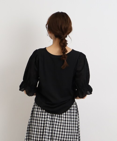 Cutie Blonde（キューティーブロンド）の「◆袖レースがさりげないお洒落ポイント コットンレースTシャツ（Tシャツ/カットソー・レディース・ダークグリーン/ブラック/ホワイト系・00）」の14枚目の写真