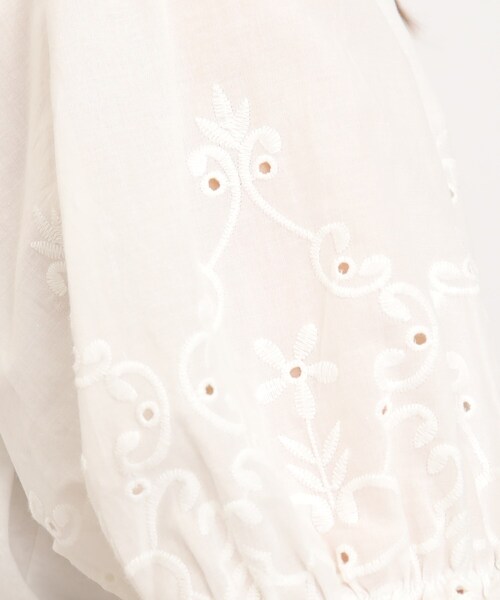 Cutie Blonde（キューティーブロンド）の「◆袖レースがさりげないお洒落ポイント コットンレースTシャツ（Tシャツ/カットソー・レディース・ダークグリーン/ブラック/ホワイト系・00）」の21枚目の写真