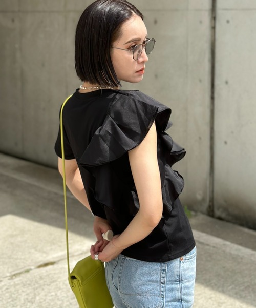 deux amour（ドゥーザムール）の「アシメショルダーフリルTシャツ（Tシャツ/カットソー・レディース・ホワイト/ブラック・FREE）」の20枚目の写真