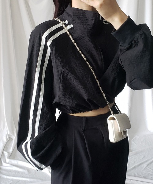 me+em select（ミームセレクト）の「【 裾が絞れる２WAY 】サイドラインハーフジップショートプルオーバー（ブルゾン・レディース・ホワイト/ブラック/ピンク・FREE）」の14枚目の写真