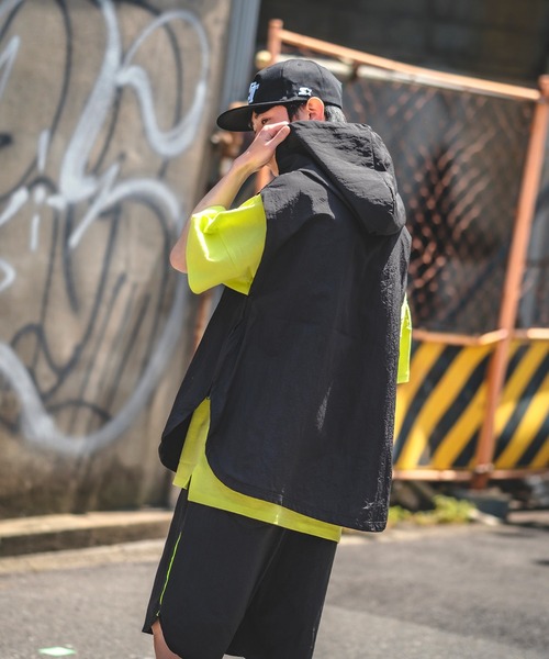 improves（インプローブス）の「フード付き プルオーバー ベスト（ベスト・メンズ・チャコール/ブラック・FREE）」の5枚目の写真