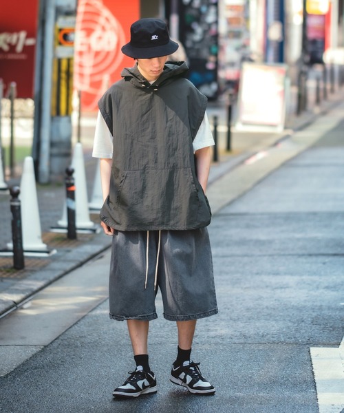 improves（インプローブス）の「フード付き プルオーバー ベスト（ベスト・メンズ・チャコール/ブラック・FREE）」の11枚目の写真