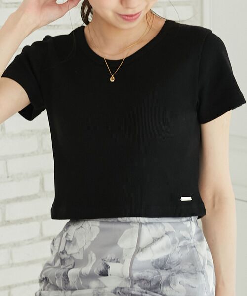 MAJESTIC LEGON(マジェスティックレゴン)の「クロップド半袖Tee(Tシャツ/カットソー・レディース・オフホワイト/ホワイト系その他/ブラック/イエロー系その他/レッド系その他2/ピンク・MEDIUM)」の3枚目の写真