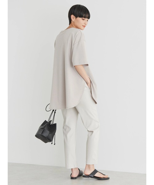 AMERICAN HOLIC（アメリカンホリック）の「抗菌防臭　Daily!　裾ラウンドカットチュニック①（チュニック・レディース・オフホワイト/ブラック/グレイッシュベージュ/ブラウン・M/L）」の11枚目の写真