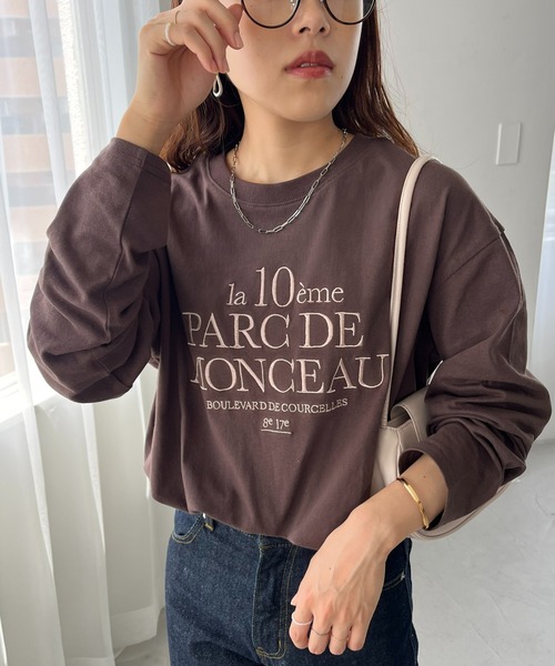 DISCOAT(ディスコート)の「クルセルロゴ刺繍ロングスリーブTシャツ(Tシャツ/カットソー・レディース・ベージュ/ホワイト/チャコールグレー/ブラウン・FREE)」の3枚目の写真