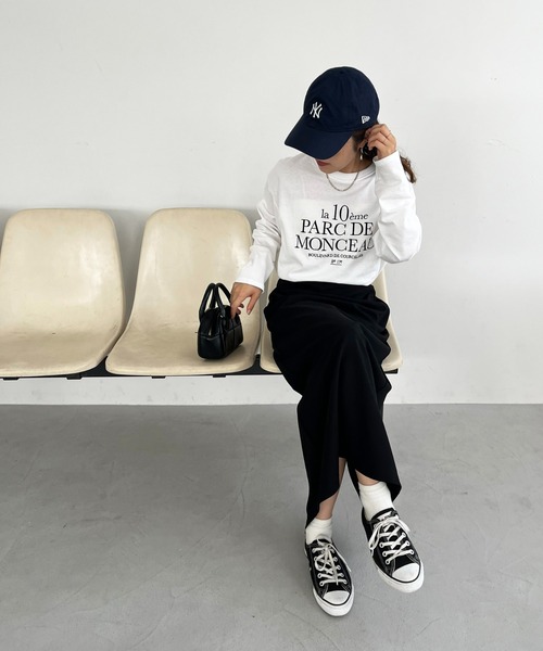 DISCOAT(ディスコート)の「クルセルロゴ刺繍ロングスリーブTシャツ(Tシャツ/カットソー・レディース・ベージュ/ホワイト/チャコールグレー/ブラウン・FREE)」の10枚目の写真