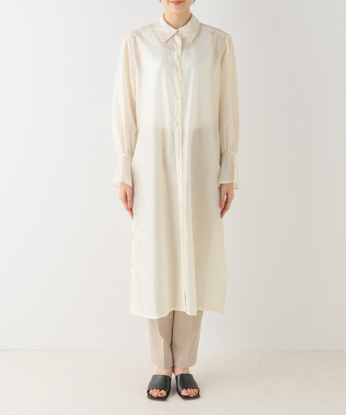 【未使用】NOBLE ノーブル ロングシアーシャツワンピース アイボリー Noble（ノーブル）の「ロングシアーシャツワンピース（ワンピース