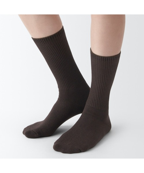 無印良品（ムジルシリョウヒン）の「足なり直角　履き口やわらか　リブ編み厚手靴下（無地／婦人）（ソックス/靴下・レディース・ブラウン系1/アイボリー/オフホワイト/ブラウン/ネイビー系/グレー/マスタード/ボルドー/ブラック/ダークグレー・21-23cm/23-25cm）」の14枚目の写真
