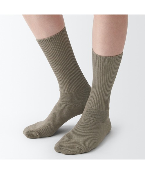 無印良品（ムジルシリョウヒン）の「足なり直角　履き口やわらか　リブ編み厚手靴下（無地／婦人）（ソックス/靴下・レディース・ブラウン系1/アイボリー/オフホワイト/ブラウン/ネイビー系/グレー/マスタード/ボルドー/ブラック/ダークグレー・21-23cm/23-25cm）」の15枚目の写真