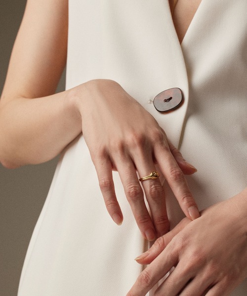 CENE（セネ）の「【CENE】セネ/ダブルノットリング（リング・レディース・ゴールド/シルバー・#9/#13/#11）」の5枚目の写真