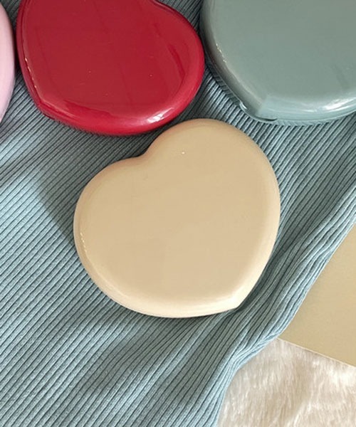 TONE SELECT GOODS(トーンセレクトグッズ)の「【float】ハート型 キャンディーカラー コンタクトケース/カラコンケース【10色展開】(その他ビューティーグッズ・レディース・ミント/ラベンダー/ライトイエロー/ベビーピンク/チェリーピンク/オートミール/ナチュラル/ブルーグリーン/グレイッシュブルー/モカ/スモークグレー/スモークピンク/レッド/ブラウン/ブラック/アッシュブラウン/クリーム/ホワイト・FREE)」の7枚目の写真