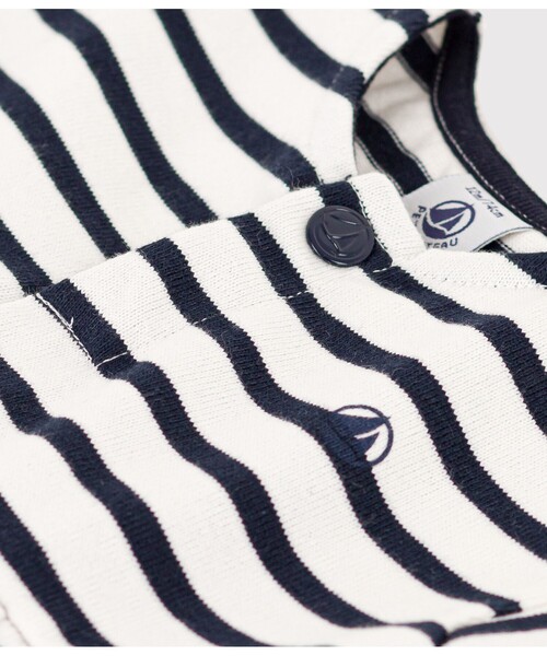 PETIT BATEAU（プチバトー）の「マリニエール半袖ワンピース（ワンピース・キッズ・ホワイト×ネイビー・18MONTH/24MONTH/12MONTH/36MONTH）」の3枚目の写真