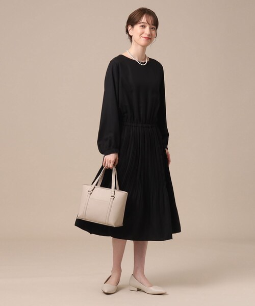 SHOO・LA・RUE（シューラルー）の「◆【セレモニー/通勤】ランダムプリーツワンピース（ワンピース・レディース・ブラック系3/ブラック系5/ブルー系その他5・02/01/05/03/04）」の5枚目の写真