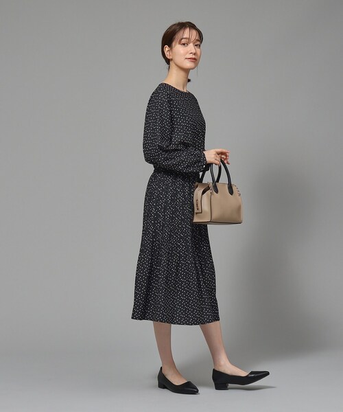 SHOO・LA・RUE（シューラルー）の「◆【セレモニー/通勤】ランダムプリーツワンピース（ワンピース・レディース・ブラック系3/ブラック系5/ブルー系その他5・02/01/05/03/04）」の20枚目の写真