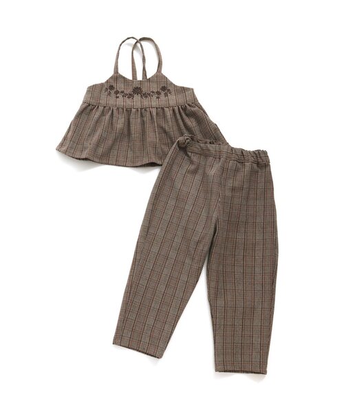 Seraph(セラフ)の「クラフト刺繍2wayサロペット(サロペット/オーバーオール・キッズ・ブラック/ベージュ/ブラウン・110/150/140/130/90/120/100/95/80)」の6枚目の写真