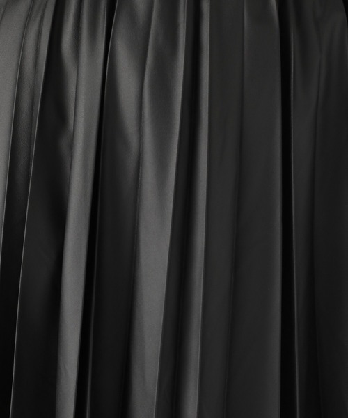 niko and...（ニコアンド）の「レザーライクレイヤードスカート（スカート・レディース・ブラック/アイボリー・FREE）」の7枚目の写真