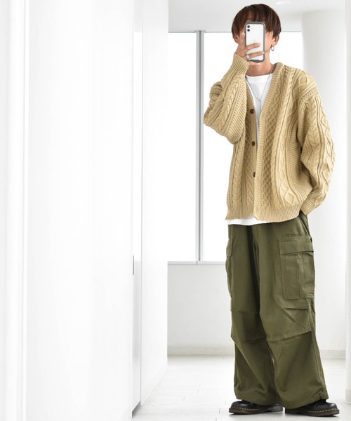 Ritzy（リッツィー）の「アラン編みニットルーズVネックカーディガン レディース メンズ（カーディガン/ボレロ・メンズ・ブラック/ブラウン/グリーン/ライトベージュ・LARGE/X-LARGE/MEDIUM）」の22枚目の写真