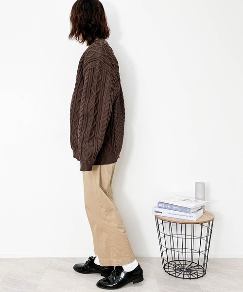 Ritzy（リッツィー）の「アラン編みニットルーズVネックカーディガン レディース メンズ（カーディガン/ボレロ・メンズ・ブラック/ブラウン/グリーン/ライトベージュ・LARGE/X-LARGE/MEDIUM）」の17枚目の写真