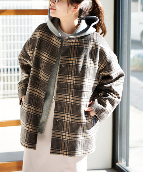 JOURNAL STANDARD（ジャーナルスタンダード）の「■■■《追加》スーパー140ビーバーノーカラーショートコート（ノーカラーコート・レディース・ブラック系その他/ブラック/グレー/ベージュ系その他/チョコ・34/36/38）」の4枚目の写真