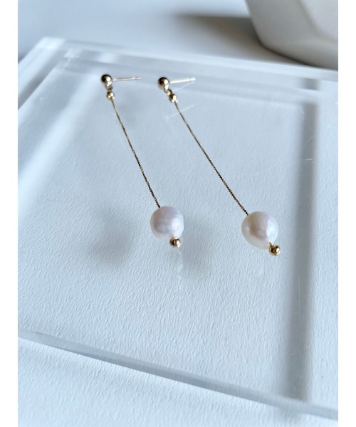 CERCA(チェルカ)の「『NoY.ノイ』淡水パールピアス シンプルロングピアス 14金ゴールドフィルド(ピアス(両耳用)・レディース・A/B/ホワイト・FREE)」の7枚目の写真