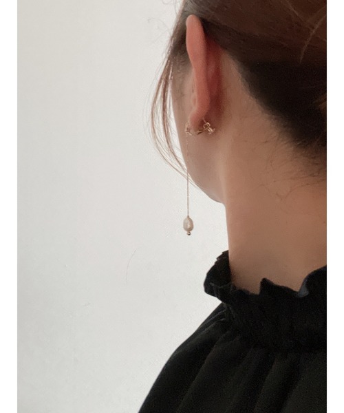 CERCA(チェルカ)の「『NoY.ノイ』淡水パールピアス シンプルロングピアス 14金ゴールドフィルド(ピアス(両耳用)・レディース・A/B/ホワイト・FREE)」の10枚目の写真