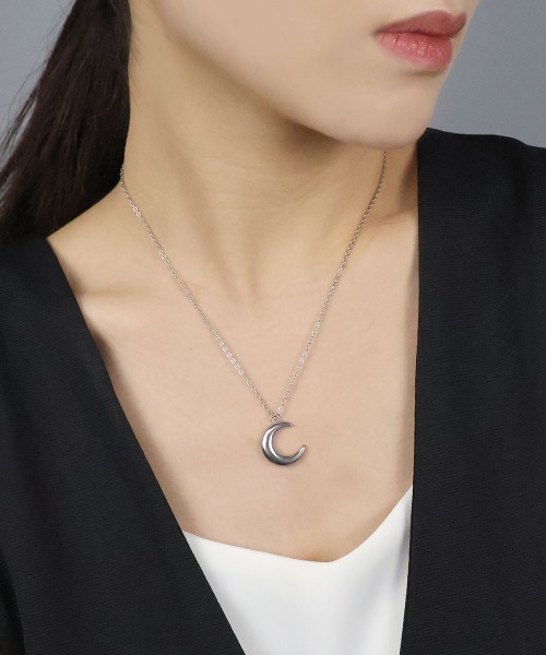 セール】【金属アレルギー対応】 クレセントムーン ネックレス