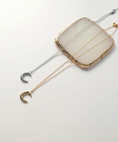 セール】【金属アレルギー対応】 クレセントムーン ネックレス