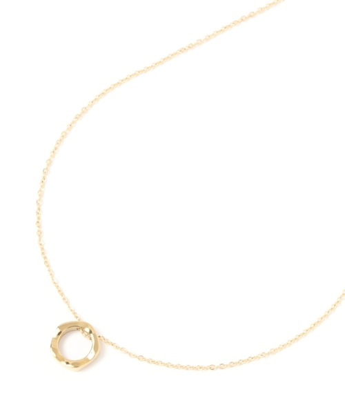 BAYFLOW(ベイフロー)の「ステンレスサークルワントップネックレス(ネックレス・レディース・イエロー/ライトグレー・FREE)」の1枚目の写真