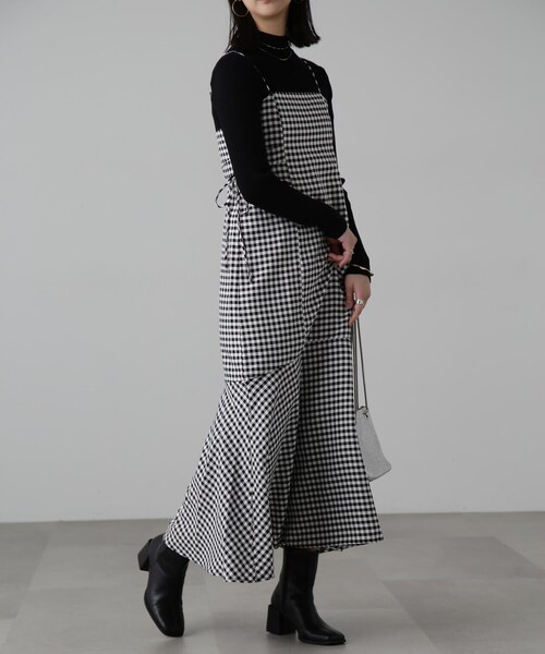 FREE'S MART（フリーズマート）の「サイドカットマーメイドキャミワンピース（ワンピース・レディース・グリーン系その他/ブラック/ブラック系その他・SMALL/MEDIUM）」の17枚目の写真