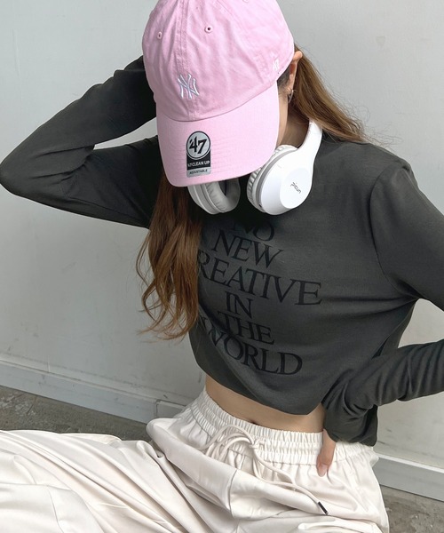 Futier land(フューティアランド)の「サムホール付きカシミアタッチロゴカットソー(Tシャツ/カットソー・レディース・チャコールグレー/ホワイト/グリーン/ブルー・FREE)」の13枚目の写真