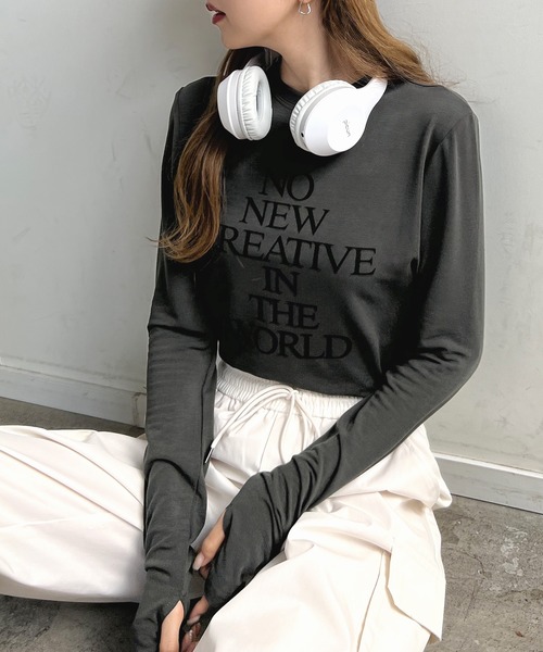 Futier land(フューティアランド)の「サムホール付きカシミアタッチロゴカットソー(Tシャツ/カットソー・レディース・チャコールグレー/ホワイト/グリーン/ブルー・FREE)」の18枚目の写真