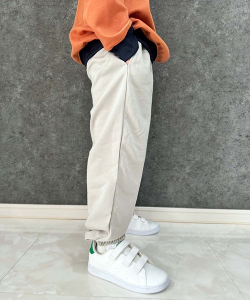 THE CASUAL(カジュアル)の「【ユニセックス】無地リラックス スウェットパンツ(スウェットパンツ・キッズ・チャコール/ベージュ/ネイビー/ブラック/グレイッシュベージュ/杢グレー・110cm/120cm/130cm/140cm/150cm/160cm)」の15枚目の写真