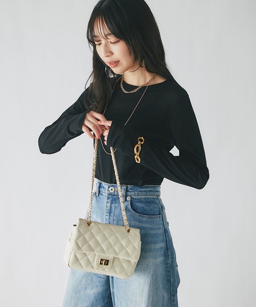 La boutique BonBon（ラブティックボンボン）の「チェーンキルティングシープレザーバッグ（ショルダーバッグ・レディース・ブラック/ホワイト・FREE）」の5枚目の写真