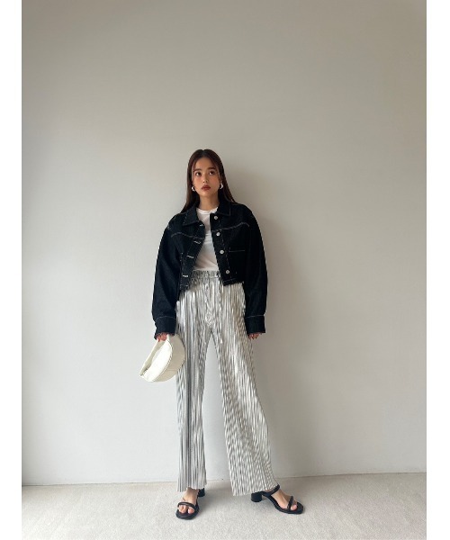 TRUNC（トランクエイティーエイト）の「Pleated Foil Pants（その他パンツ・レディース・シルバー/チャコールグレー・FREE）」の15枚目の写真