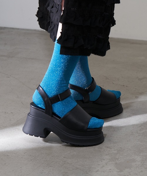 CIAOPANIC（チャオパニック）の「ボリュールソールストラップサンダル（サンダル・レディース・シルバー/ブラック・L/M/S）」の6枚目の写真