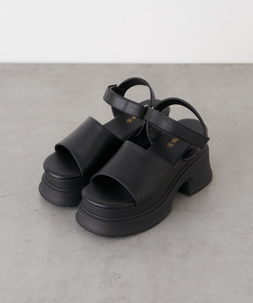 CIAOPANIC（チャオパニック）の「ボリュールソールストラップサンダル（サンダル・レディース・シルバー/ブラック・L/M/S）」の3枚目の写真