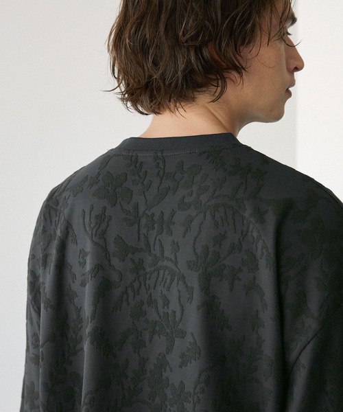 EMMA CLOTHES（エマクローズ）の「ジャガードアブストラクト/リーフ ルーズS/Sカットソー EMMA CLOTHES 2024SS（Tシャツ/カットソー・メンズ・グレイッシュブルー/ワイン/チャコール/ブラック/アイボリー・L/M）」の17枚目の写真