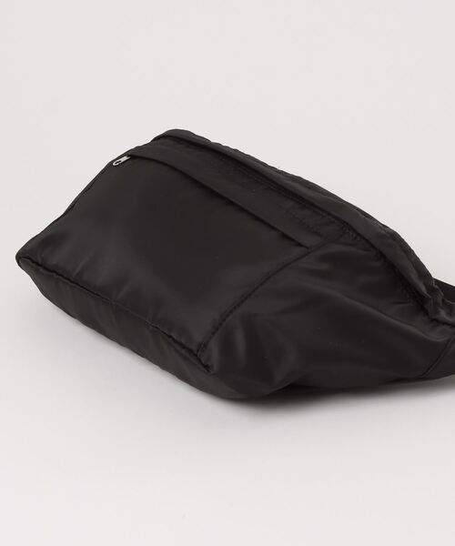 SPRUCE（スプルース）の「EM:アピアボディバッグ 軽量 約220g（ボディバッグ/ウエストポーチ・レディース・ブラック/アイボリー/ベージュ/カーキ・FREE）」の6枚目の写真