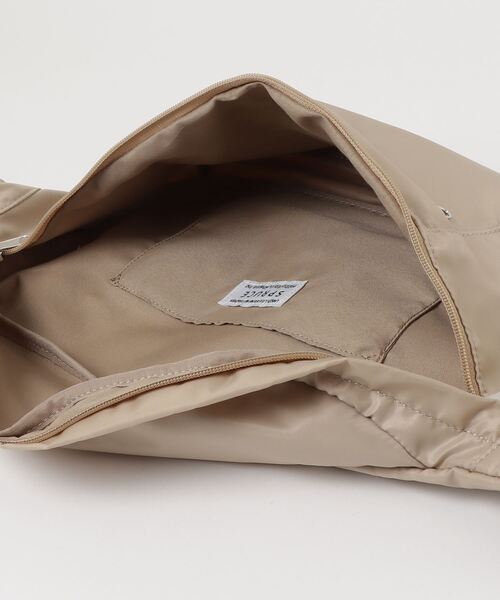 SPRUCE（スプルース）の「EM:アピアボディバッグ 軽量 約220g（ボディバッグ/ウエストポーチ・レディース・ブラック/アイボリー/ベージュ/カーキ・FREE）」の8枚目の写真