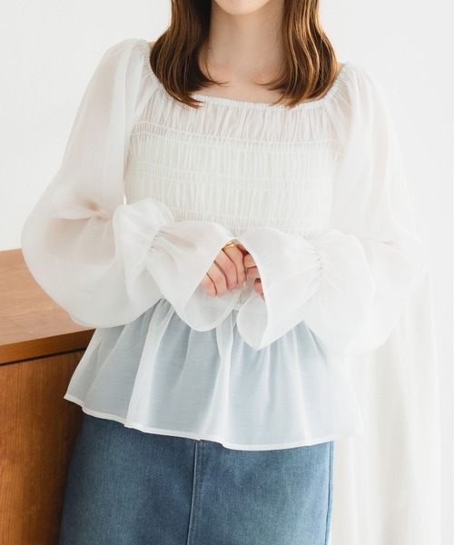 fupel（フぺル）の「オフショルシャーリングブラウス（シャツ/ブラウス・レディース・オフホワイト/グレイッシュベージュ・FREE）」の9枚目の写真