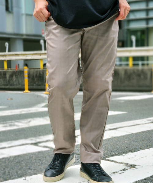 ikka（イッカ）の「【雑誌MonoMax5月号掲載】接触冷感チェック5ポケットパンツ【接触冷感】「小泉孝太郎さん着用モデル」（その他パンツ・メンズ・ネイビー/チャコール/ベージュ・M/L/S/XL）」の2枚目の写真