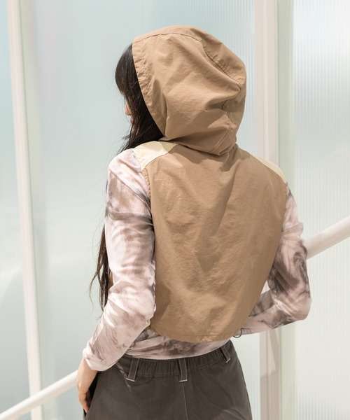 3.3 Field Trip （3.3フィールドトリップ）の「3.3 Field Trip／シャーリングショートジャケットベスト 2105737（ベスト・レディース・ベージュ/グレー・FREE）」の15枚目の写真