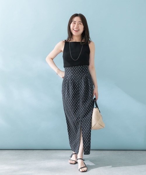 URBAN RESEARCH ROSSO WOMEN(アーバンリサーチ ロッソ)の「コクーンスリットスカート(スカート・レディース・ブラック系その他/ブラウン系その他・38/36)」の4枚目の写真