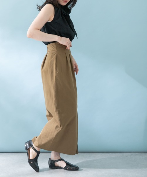 URBAN RESEARCH ROSSO WOMEN(アーバンリサーチ ロッソ)の「コクーンスリットスカート(スカート・レディース・ブラック系その他/ブラウン系その他・38/36)」の8枚目の写真