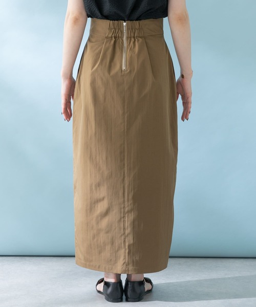URBAN RESEARCH ROSSO WOMEN(アーバンリサーチ ロッソ)の「コクーンスリットスカート(スカート・レディース・ブラック系その他/ブラウン系その他・38/36)」の13枚目の写真