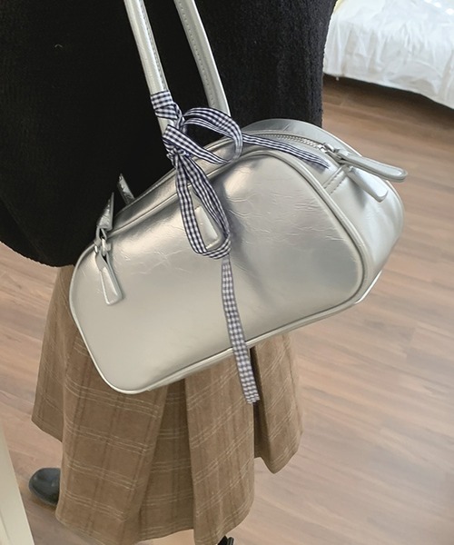 LAFFMO(ラフモ)の「ミニボウリングトートバッグ ボストンバッグ(ショルダーバッグ・レディース・イエロー/オフホワイト/シルバー/ブラック・F)」の17枚目の写真