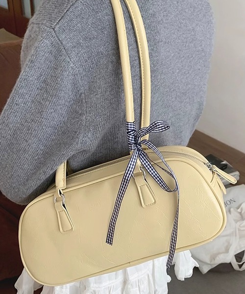LAFFMO(ラフモ)の「ミニボウリングトートバッグ ボストンバッグ(ショルダーバッグ・レディース・イエロー/オフホワイト/シルバー/ブラック・F)」の11枚目の写真