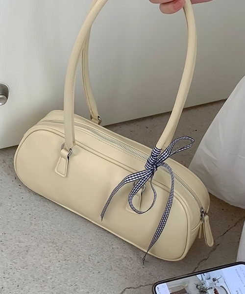 LAFFMO(ラフモ)の「ミニボウリングトートバッグ ボストンバッグ(ショルダーバッグ・レディース・イエロー/オフホワイト/シルバー/ブラック・F)」の14枚目の写真